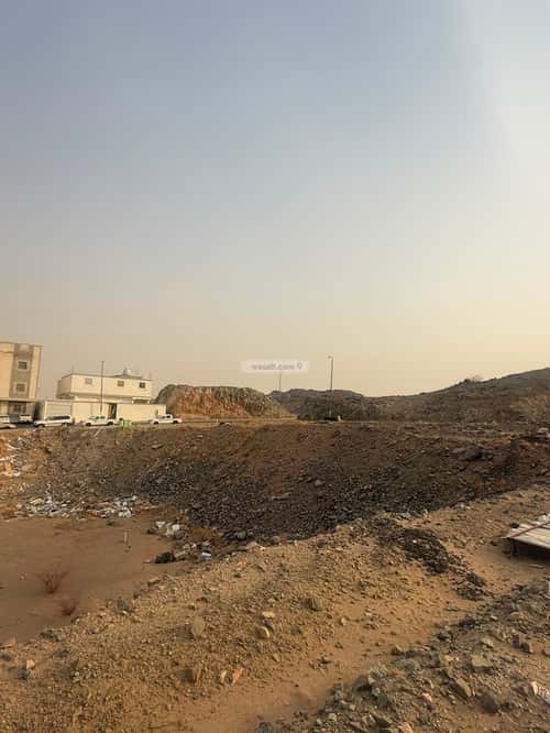 Land 608.73 SQM Facing South West on 15m Width Street Alghashashyaalgadeed, Makkah Al Mukarramah