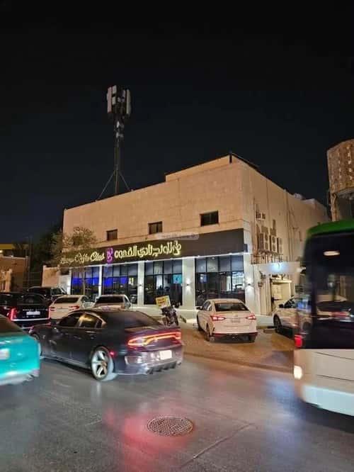 Building 843.75 SQM Facing South Al-Ezdihar, North Riyadh, Riyadh