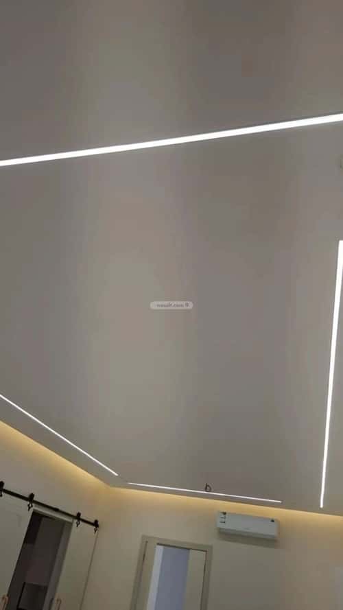 Floor 455.81 SQM with 5 Bedrooms Al-Mahdiyah, West Riyadh, Riyadh
