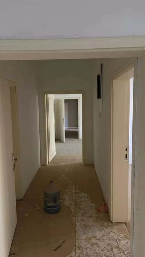 Building 352.4 SQM Al Hazmeya, Almuzahimih