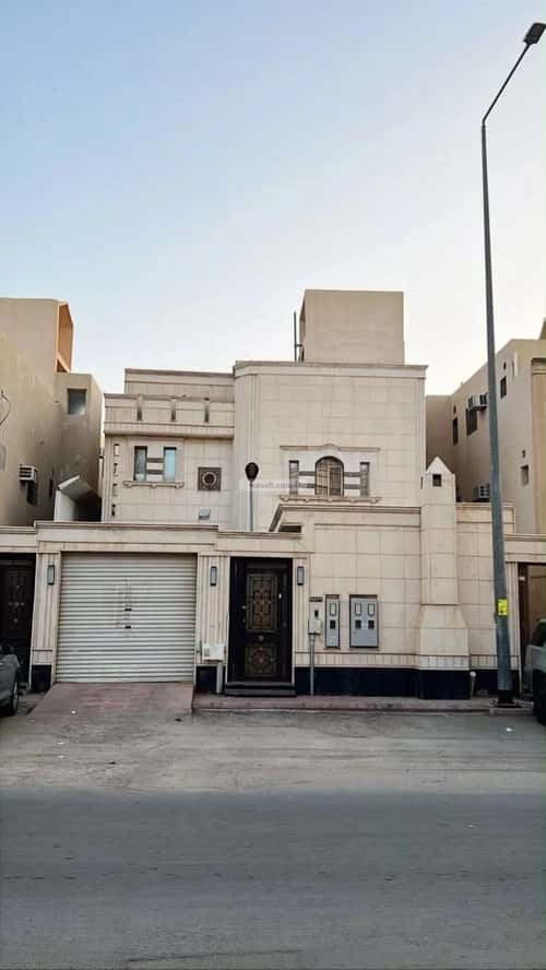 فيلا 375 متر مربع شرقية على شارع 20م الرمال، شرق الرياض، الرياض