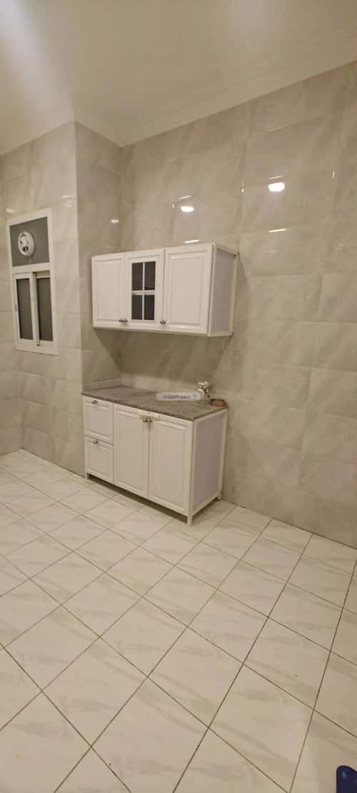 Apartment 900 SQM with 3 Bedrooms Al-Qairawan, North Riyadh, Riyadh