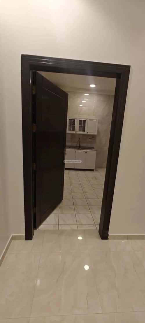 Apartment 900 SQM with 3 Bedrooms Al-Qairawan, North Riyadh, Riyadh