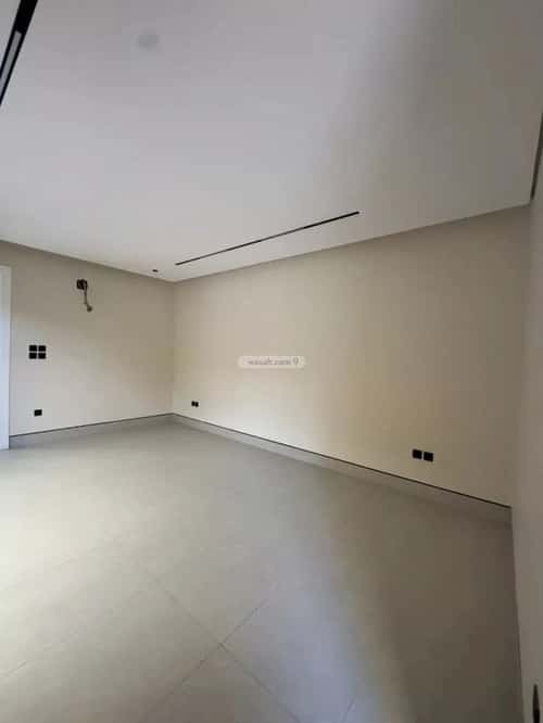 Floor 1290 SQM with 4 Bedrooms King Fahd, North Riyadh, Riyadh