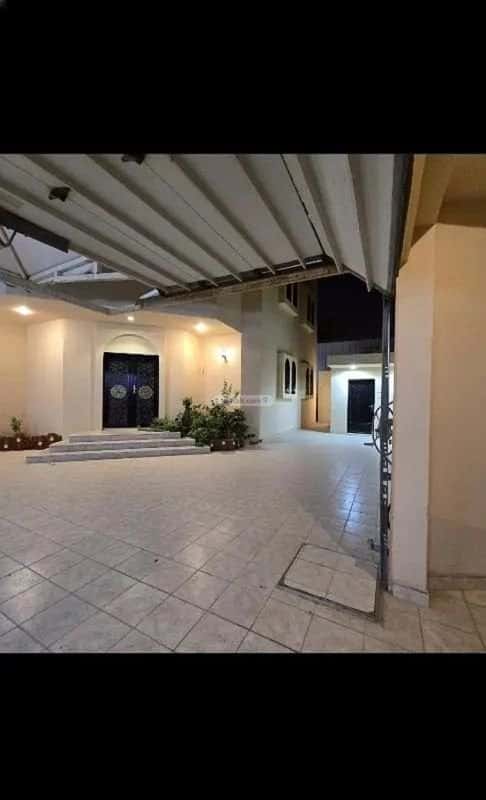 Villa 500 SQM Facing North on 15m Width Street King Faisal, East Riyadh, Riyadh
