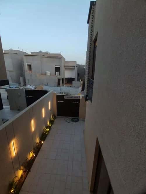 فيلا 346.14 متر مربع جنوبية على شارع 18م النرجس، شمال الرياض، الرياض