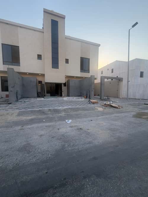 Apartment 204.82 SQM with 5 Bedrooms King Fahad Dist, Aldammam
