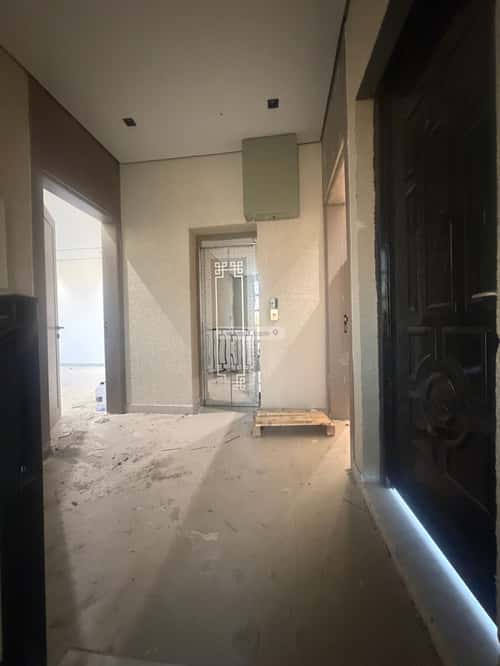 Apartment 204.82 SQM with 5 Bedrooms King Fahad Dist, Aldammam