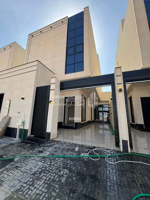 فيلا 220 متر مربع شرقية على شارع 20م الندوة، شرق الرياض، الرياض