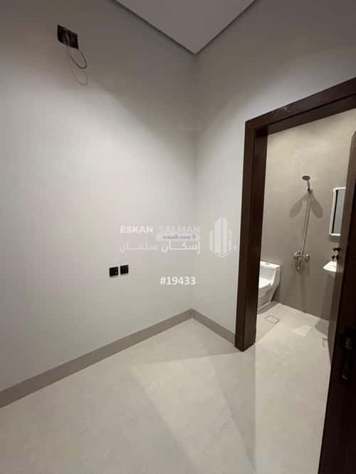 فيلا 312.44 متر مربع شمالية على شارع 18م الجنادرية، شرق الرياض، الرياض