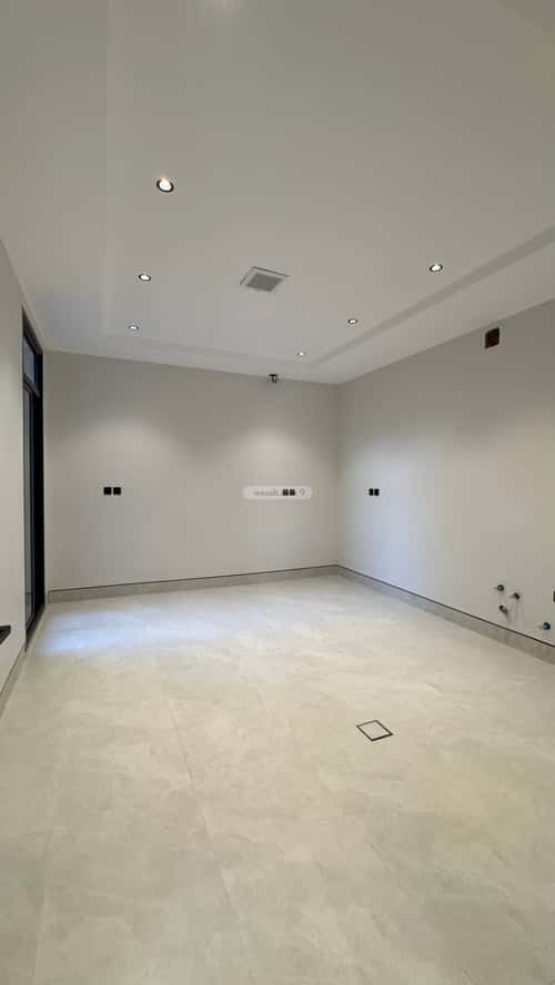 Villa 250 SQM Facing West on 20m Width Street King Faisal, East Riyadh, Riyadh