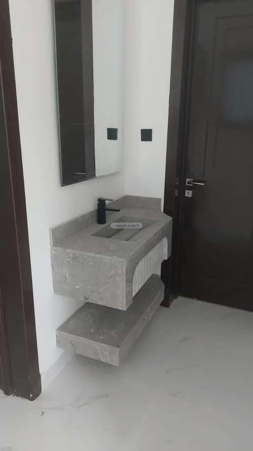 Floor 158.85 SQM with 5 Bedrooms Al-Awaly, West Riyadh, Riyadh