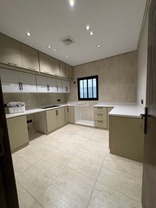 Villa 226 SQM with 8 Apartments Facing West Al-Murooj, Abha