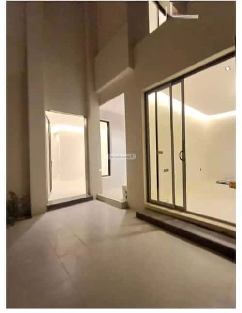 Villa 300 SQM Facing North on 15m Width Street Ar-Rimal, East Riyadh, Riyadh