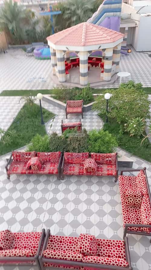Rest House 900 SQM Facing North on 24m Width Street Al Sukb, Madinah