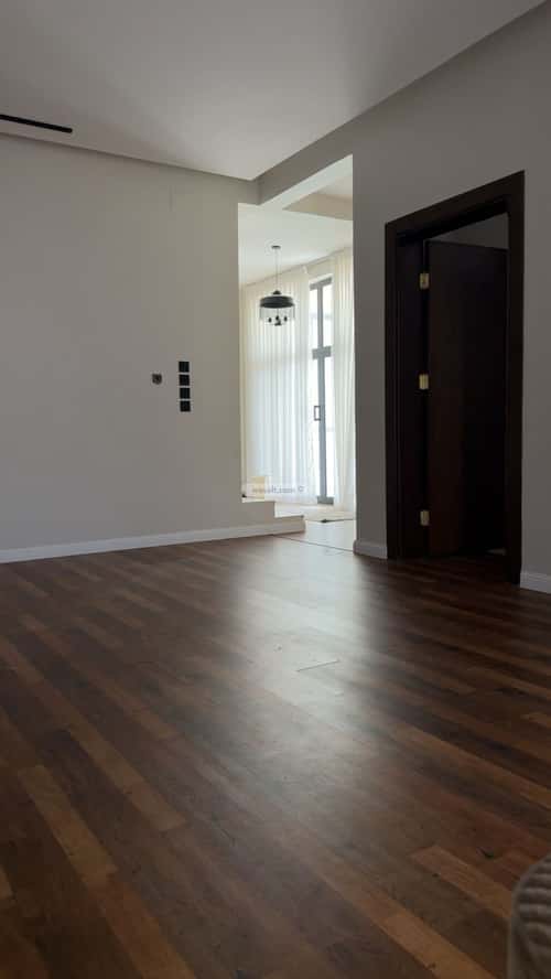 Villa 507 SQM Facing West on 20m Width Street The University, Tbwk