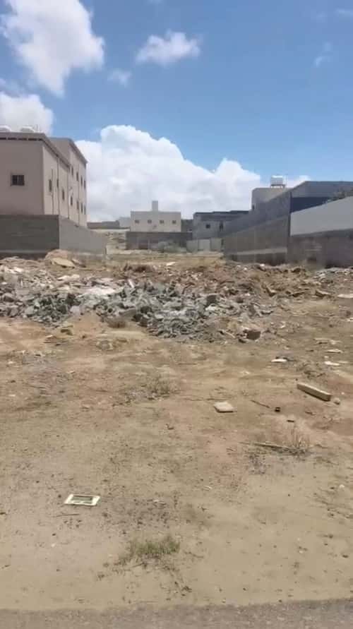Land 800 SQM Facing North on 20m Width Street The Rabwah, Khamis Mushait