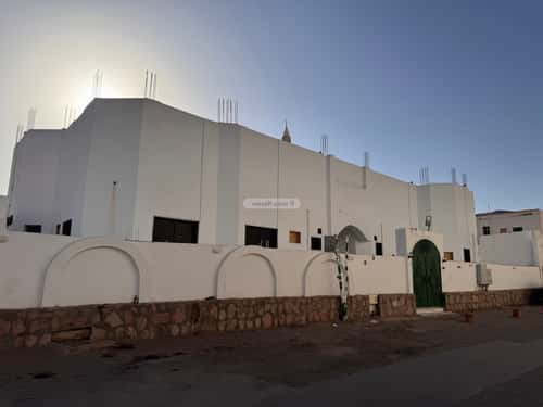 Building 642.83 SQM Facing East Hadath Al-Shuhada, Madinah
