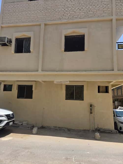 عمارة 81.59 متر مربع واجهة جنوبية منفوحة الجديدة، وسط الرياض، الرياض