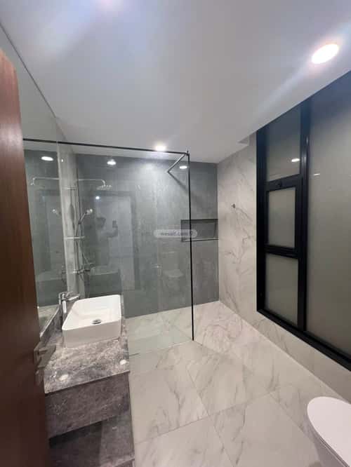 Villa 810 SQM Facing East with 5 Bedrooms Al Yaqoot, North Jeddah, Jeddah