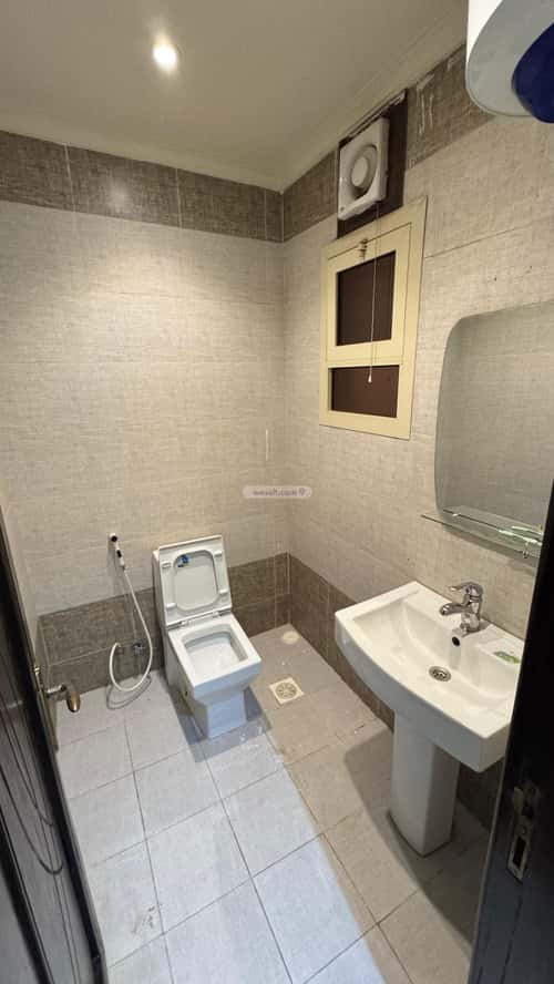 Apartment 182.16 SQM with 5 Bedrooms Meshrefah, North Jeddah, Jeddah
