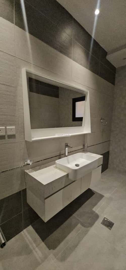 Villa 400 SQM Facing South on 20m Width Street Al Alo'Lo', North Jeddah, Jeddah