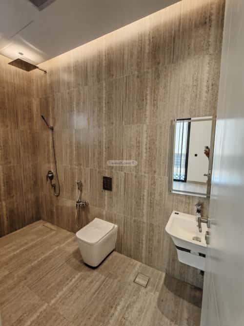 Floor 135.63 SQM with 6 Bedrooms Al-Muanisiyah, East Riyadh, Riyadh
