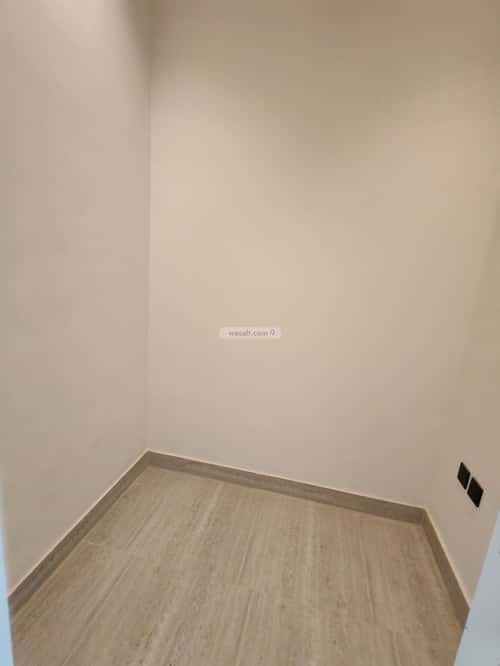 Floor 135.63 SQM with 6 Bedrooms Al-Muanisiyah, East Riyadh, Riyadh