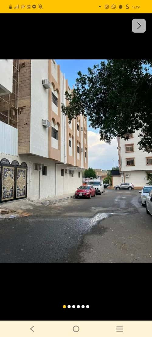 Apartment 400 SQM with 3 Bedrooms Al Maarid, Alttayif