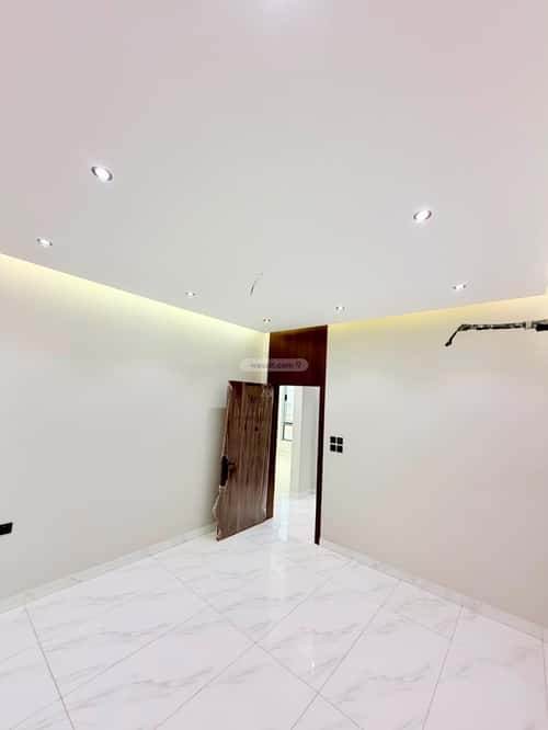 Villa 435 SQM Facing South on 15m Width Street Eastern, Alqunafdhuh