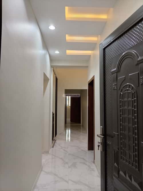 Semi-Furnished Apartment 600 SQM with 4 Bedrooms Al-Yarmouk, Khamis Mushait