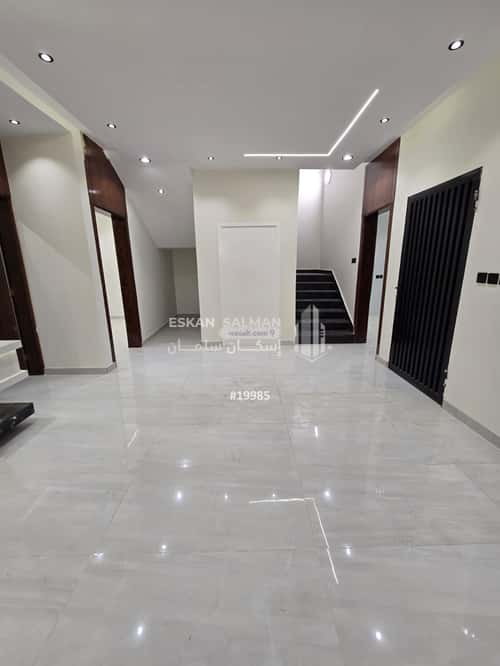Villa 282.67 SQM Facing 3 Streets on 15m Width Street Al Wasat District, Alttayif
