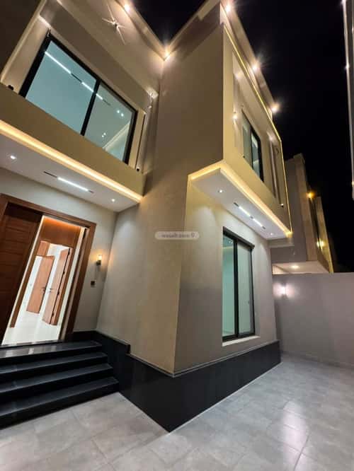 Villa 330 SQM Facing North on 20m Width Street Al Rahmanyah, East Jeddah, Jeddah