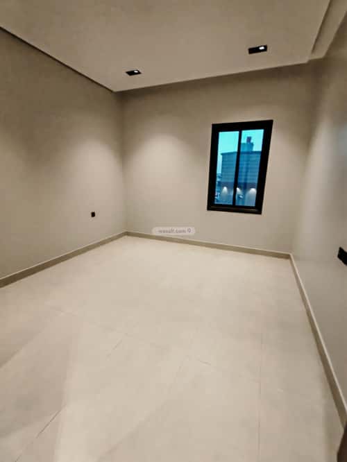 Villa 272.99 SQM Facing South on 15m Width Street Al-Yarmuk, East Riyadh, Riyadh