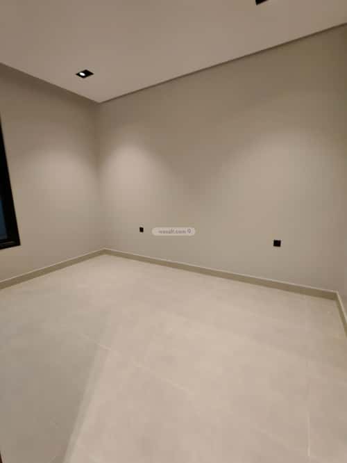 Villa 272.99 SQM Facing South on 15m Width Street Al-Yarmuk, East Riyadh, Riyadh