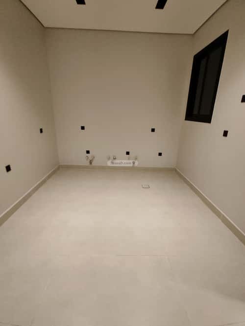 Villa 272.99 SQM Facing South on 15m Width Street Al-Yarmuk, East Riyadh, Riyadh
