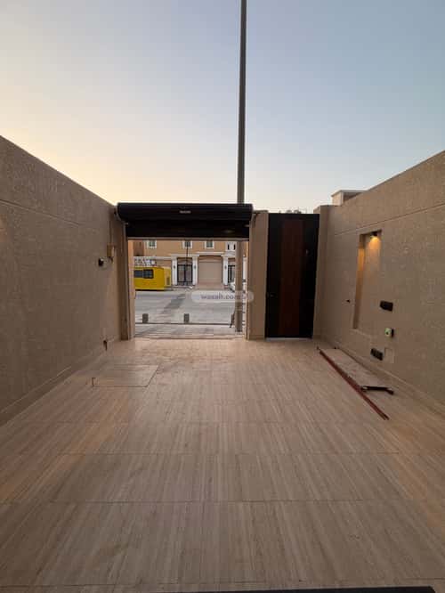 Apartment 187.48 SQM with 6 Bedrooms King Fahad Dist, Aldammam
