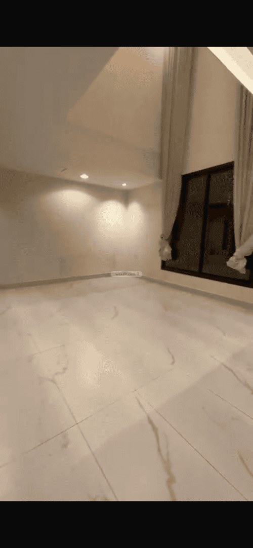 Villa 312 SQM Facing South with 5 Bedrooms Ar-Rimal, East Riyadh, Riyadh