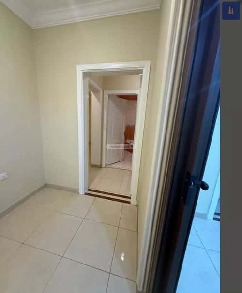Building 900 SQM Facing West Al Safa, North Jeddah, Jeddah