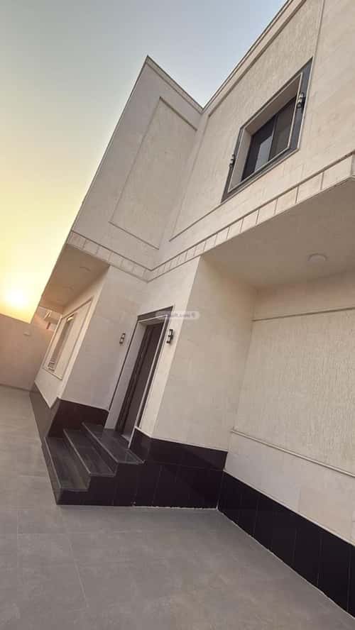 Villa 350 SQM Facing North on 20m Width Street Al Rahmanyah, East Jeddah, Jeddah