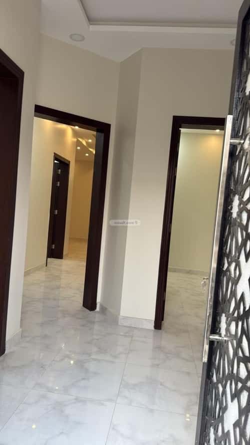 فيلا 350 متر مربع شمالية على شارع 20م الرحمانية، شرق جدة، جدة