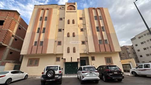 Building 655.74 SQM Facing North Al-Masanee'A, Madinah
