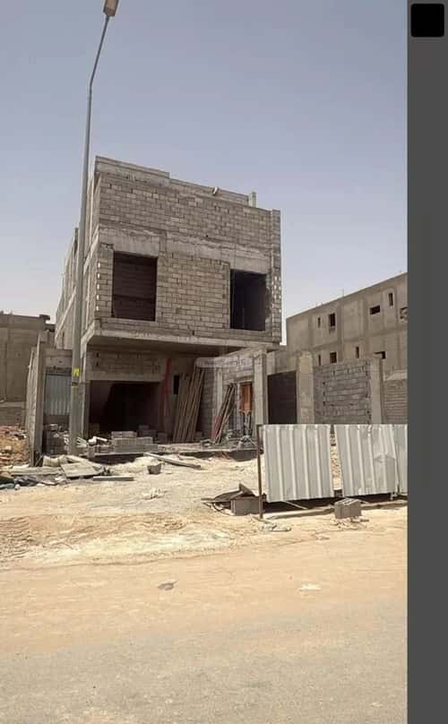 فيلا 360 متر مربع شمالية على شارع 18م الجنادرية، شرق الرياض، الرياض