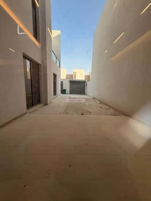 فيلا 250 متر مربع واجهة جنوبية ب 5 غرف مطار الملك خالد الدولي، شمال الرياض، الرياض