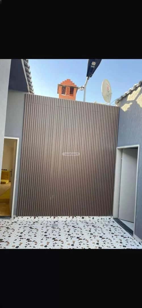 Rest House 468 SQM with 3 Bedrooms Dahiat Namar, West Riyadh, Riyadh