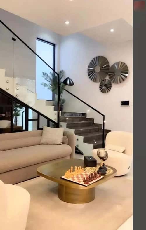 فيلا 377 متر مربع واجهة غربية ب 6 غرف الصدفة، الدمام