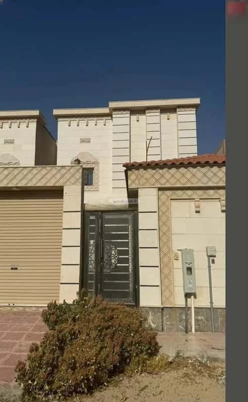 فيلا 300 متر مربع واجهة غربية ب 4 غرف اللؤلؤ، الخبر