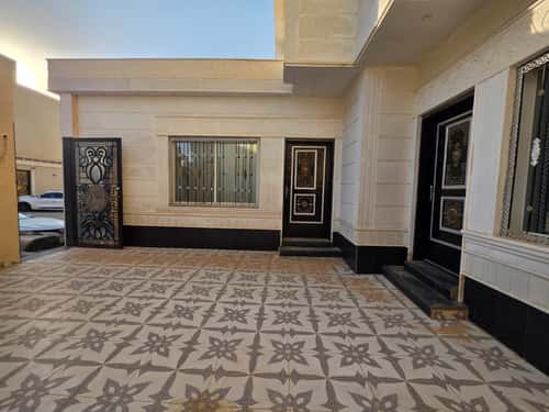 Villa 429 SQM Facing West on 15m Width Street Ar-Rimal, East Riyadh, Riyadh
