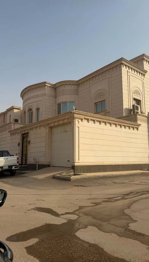 Villa 570 SQM Facing South East on 20m Width Street Al-Qadisiyah, East Riyadh, Riyadh
