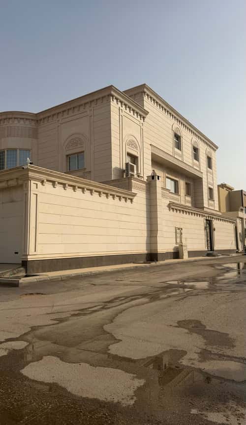 Villa 570 SQM Facing South East on 20m Width Street Al-Qadisiyah, East Riyadh, Riyadh